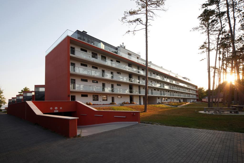 Bl Bavaria Yachtclub & Apartments Balatonlelle Chambre photo