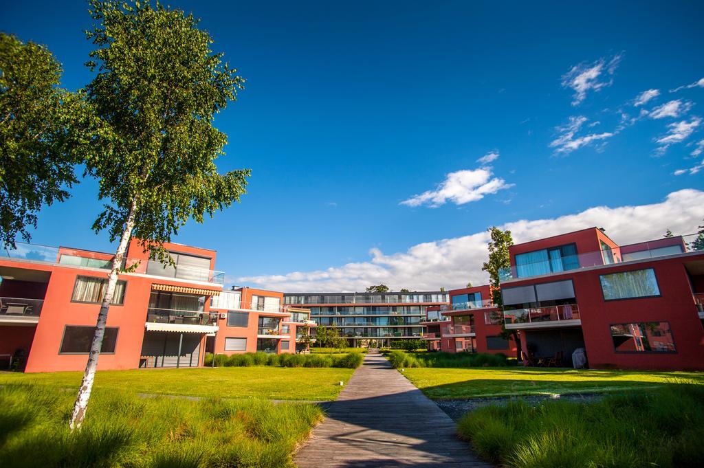Bl Bavaria Yachtclub & Apartments Balatonlelle Extérieur photo