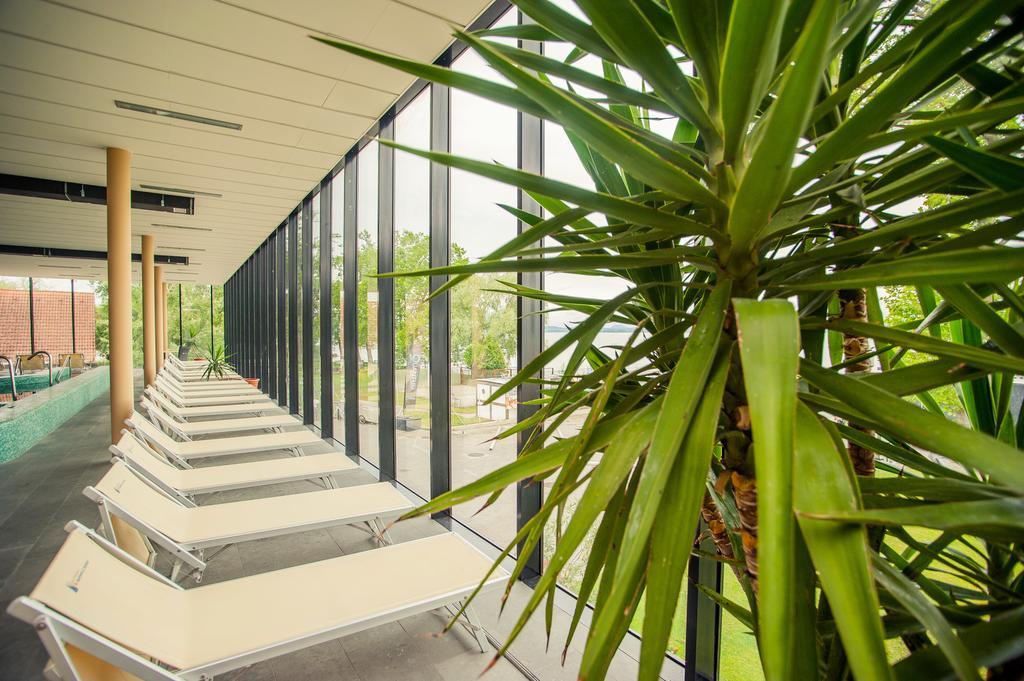 Bl Bavaria Yachtclub & Apartments Balatonlelle Extérieur photo