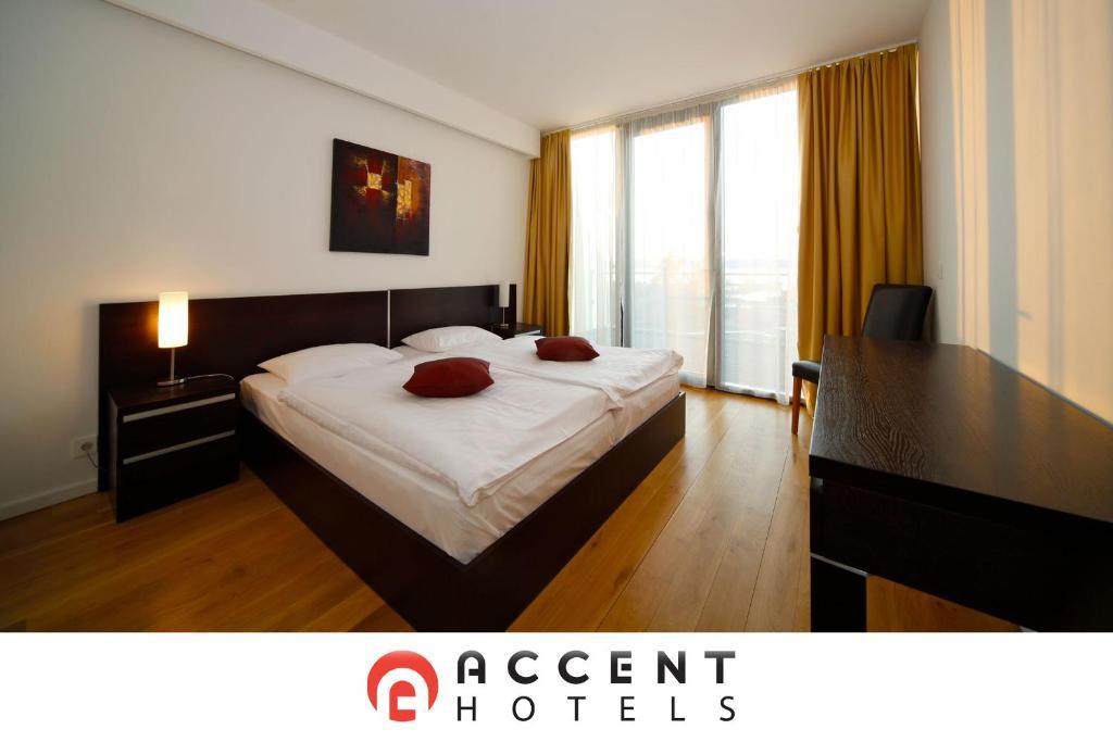 Bl Bavaria Yachtclub & Apartments Balatonlelle Extérieur photo