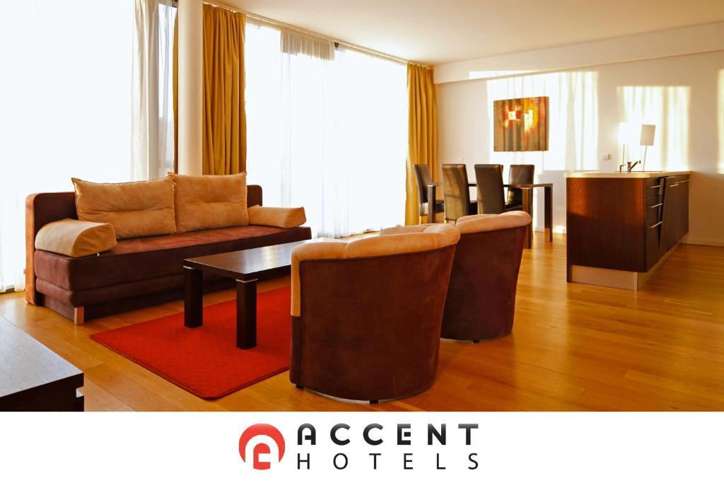 Bl Bavaria Yachtclub & Apartments Balatonlelle Extérieur photo