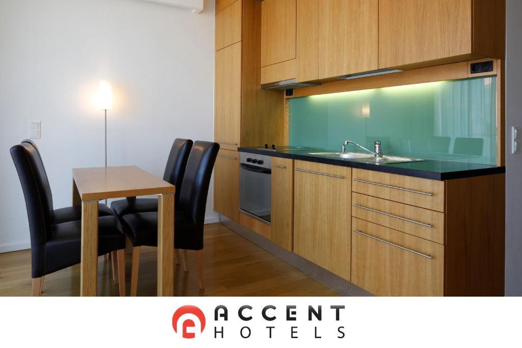 Bl Bavaria Yachtclub & Apartments Balatonlelle Chambre photo