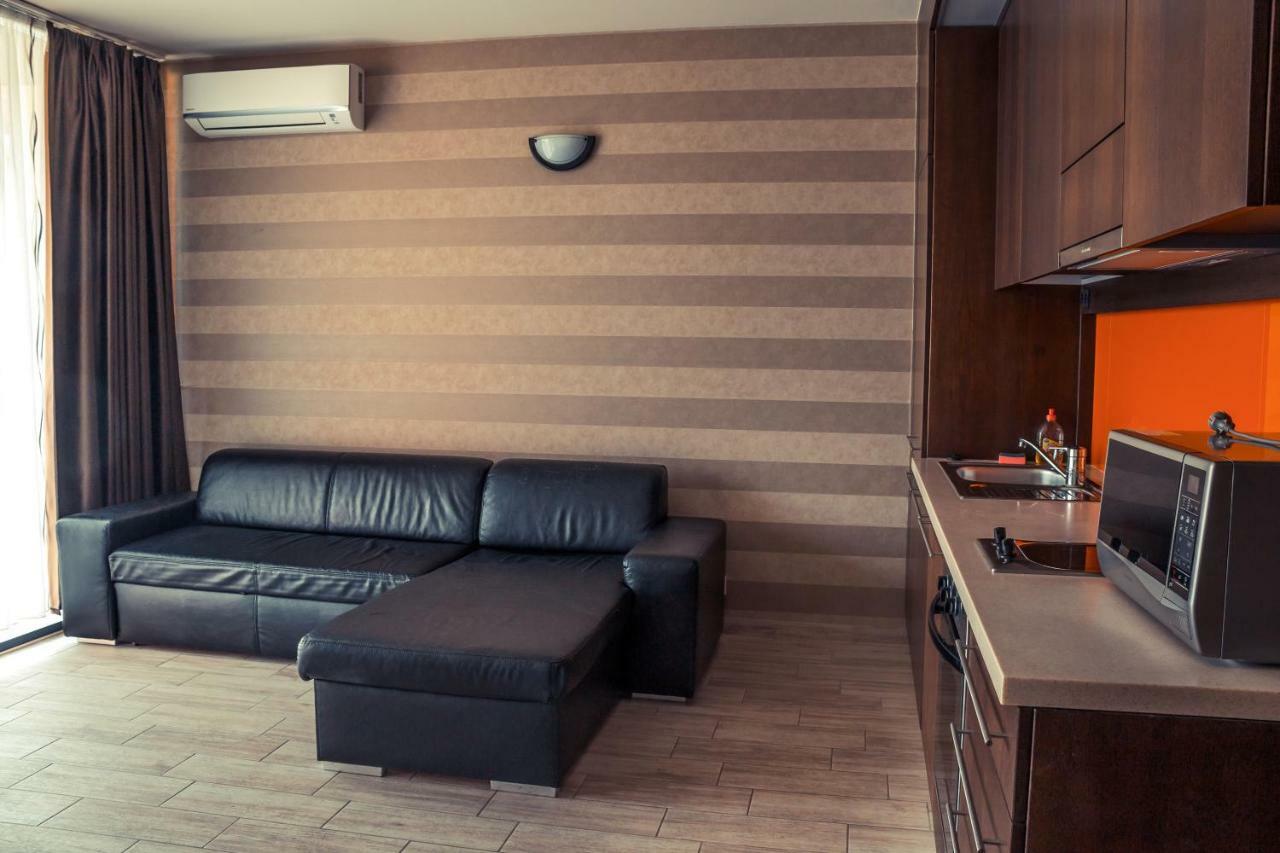 Bl Bavaria Yachtclub & Apartments Balatonlelle Extérieur photo